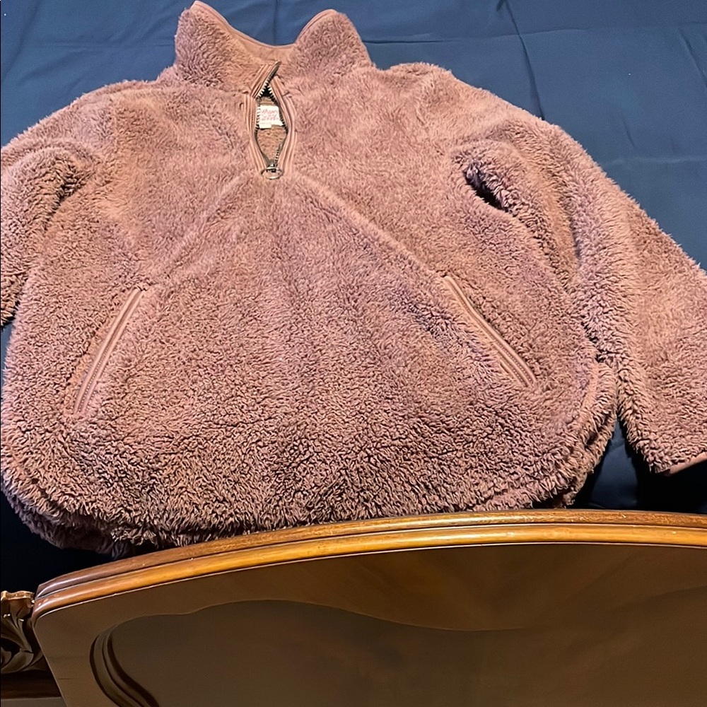 Cozy Mauve Fleece Sweatshirt